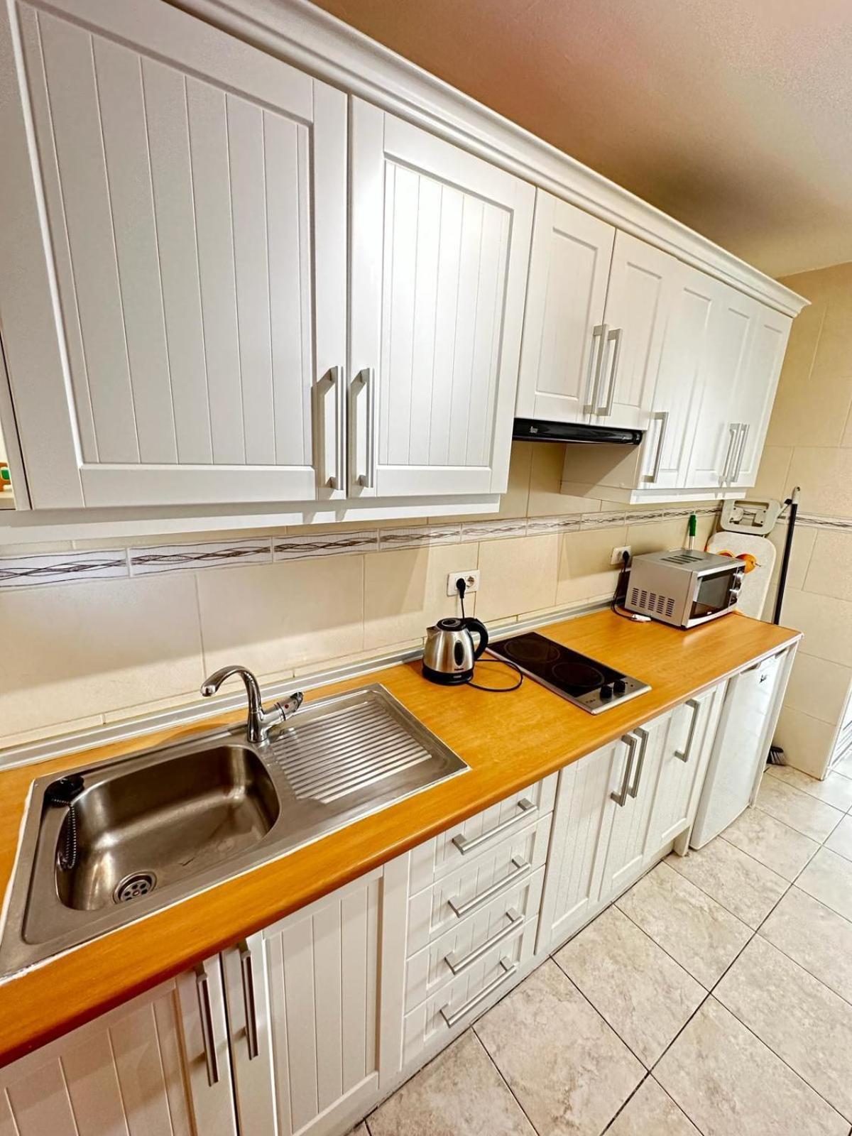 Firstline Apartment Los Cristianos อาโรนา ภายนอก รูปภาพ