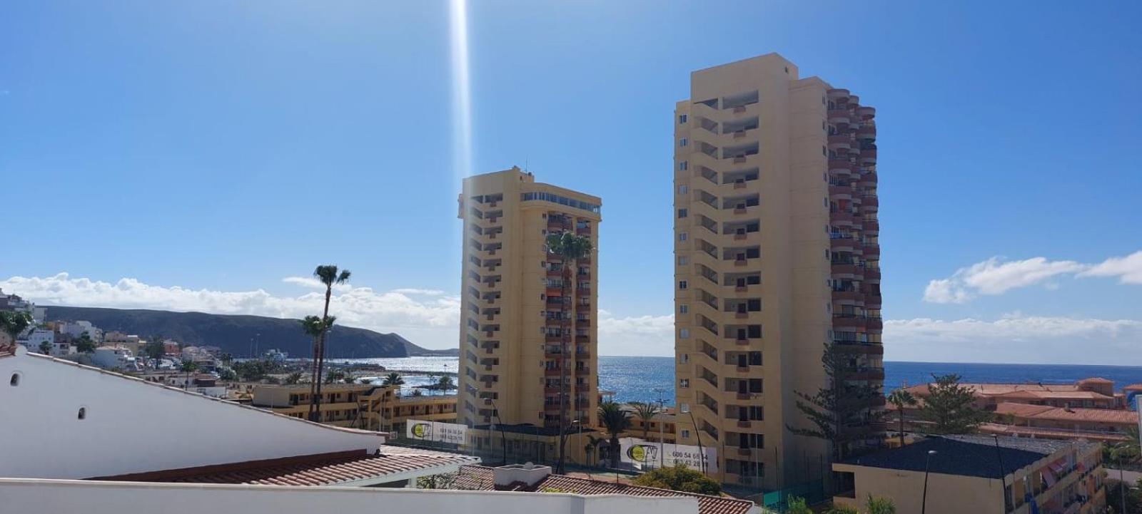 Firstline Apartment Los Cristianos อาโรนา ภายนอก รูปภาพ