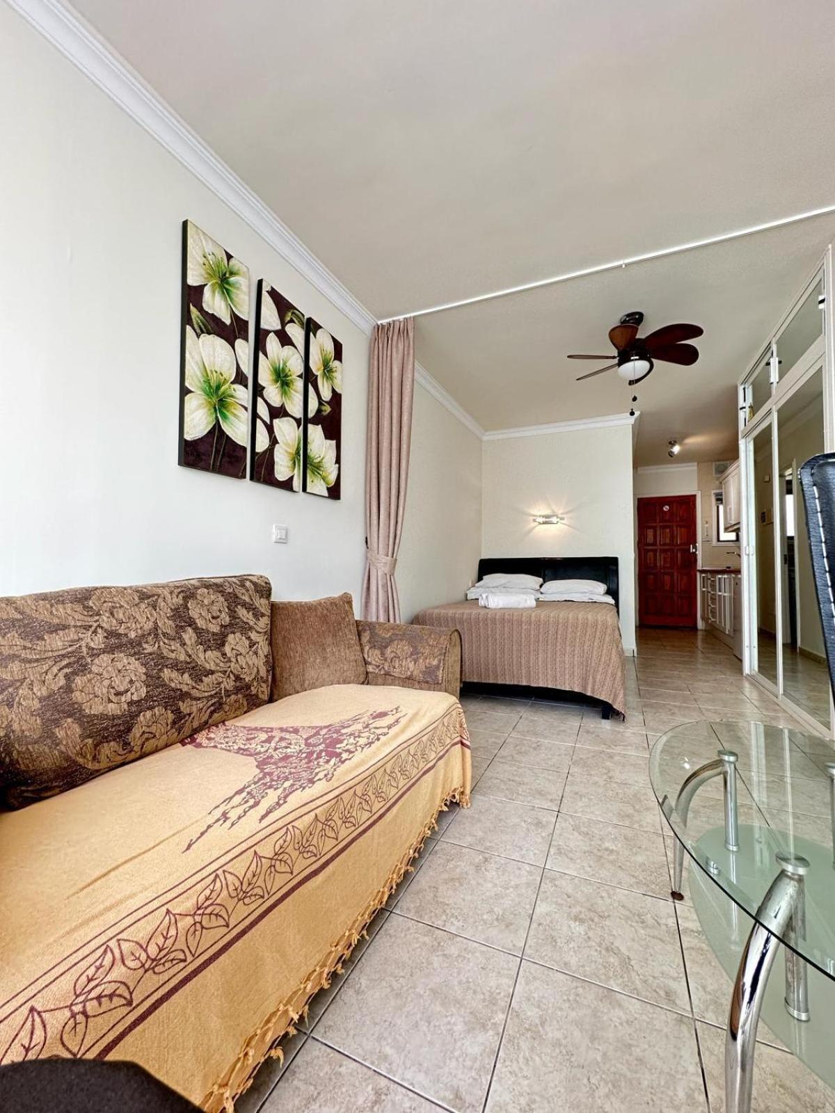 Firstline Apartment Los Cristianos อาโรนา ภายนอก รูปภาพ
