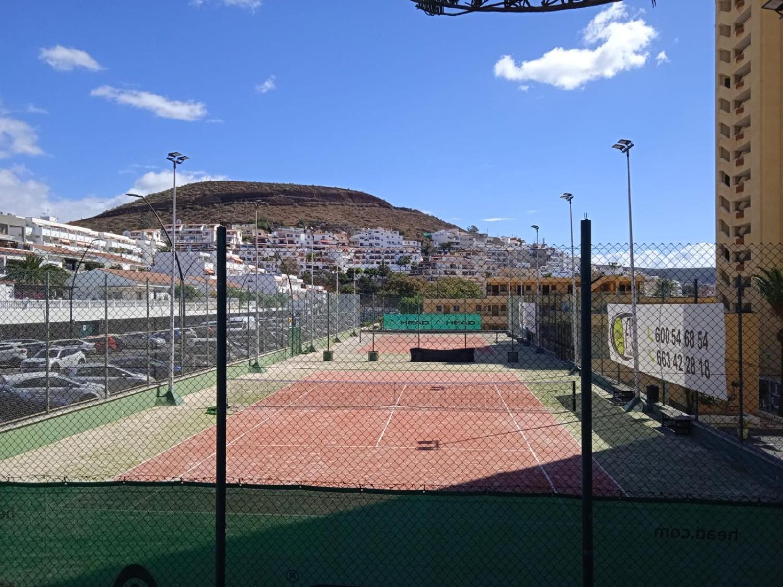 Firstline Apartment Los Cristianos อาโรนา ภายนอก รูปภาพ