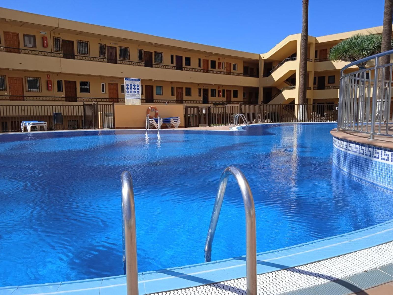 Firstline Apartment Los Cristianos อาโรนา ภายนอก รูปภาพ