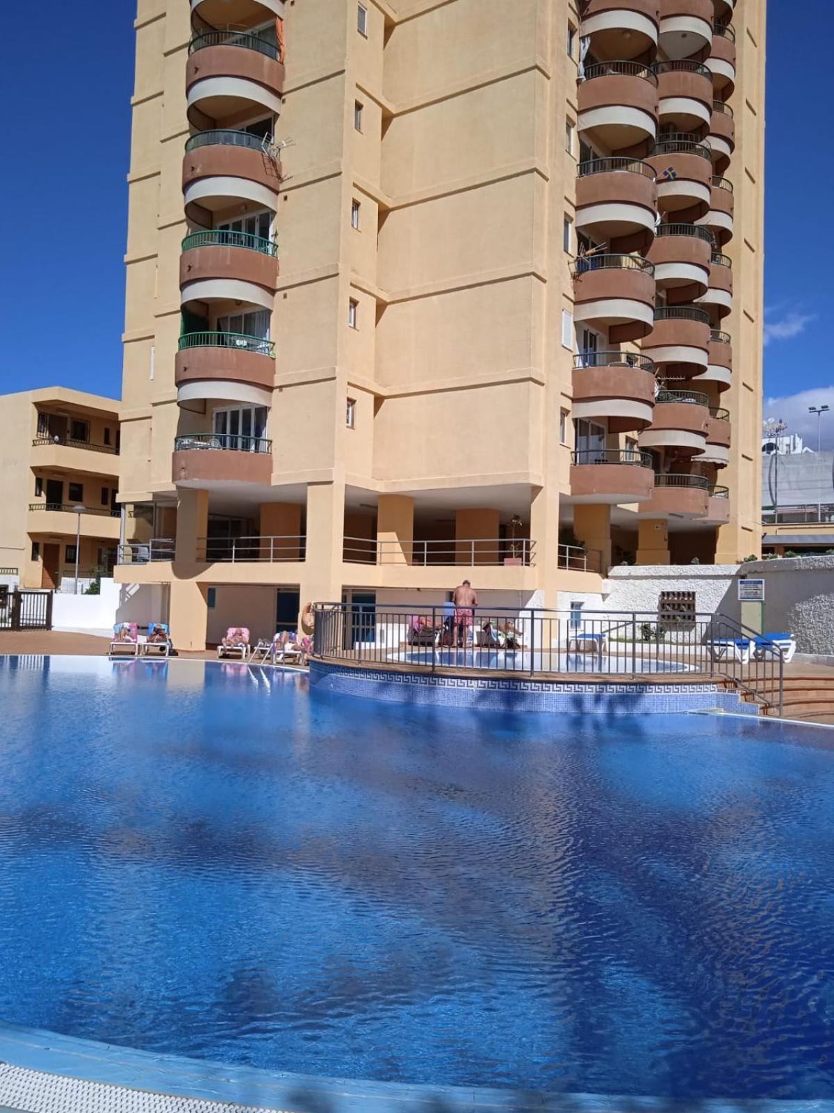 Firstline Apartment Los Cristianos อาโรนา ภายนอก รูปภาพ