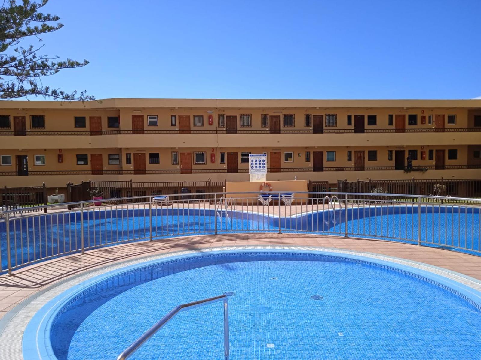 Firstline Apartment Los Cristianos อาโรนา ภายนอก รูปภาพ